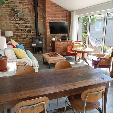 Cybil'S Retreat - Renovated 2 Bedroom House With Enclosed Garden Uppingham Exterior photo